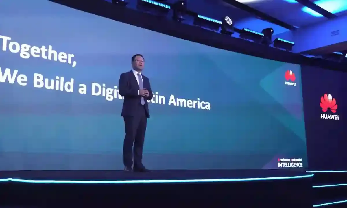 Cobertura audiovisual del lanzamiento de producto Huawei por Videento en México
